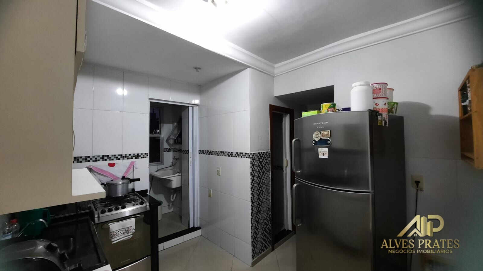 Apartamento à venda com 2 quartos, 55m² - Foto 8