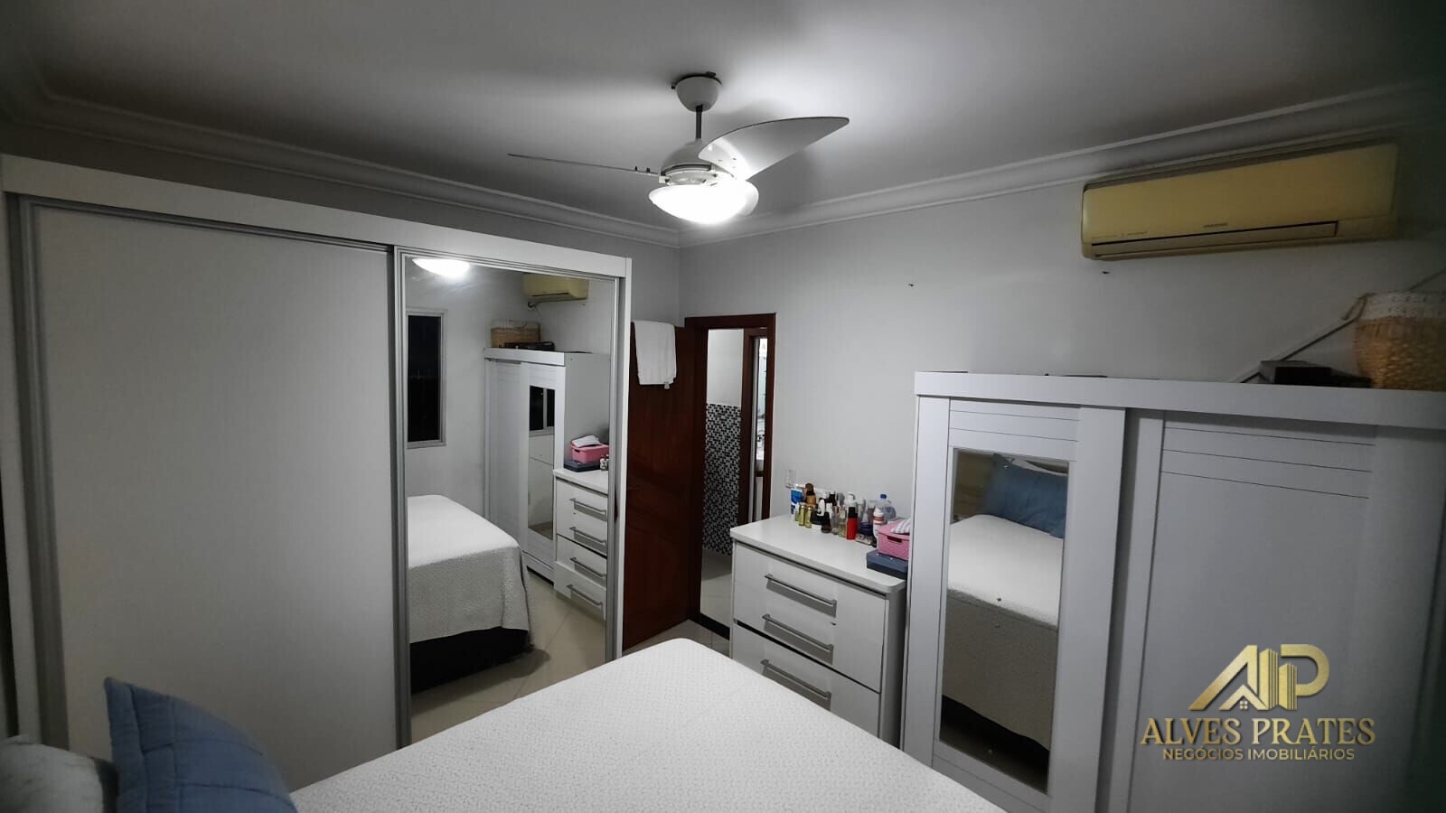 Apartamento à venda com 2 quartos, 55m² - Foto 6