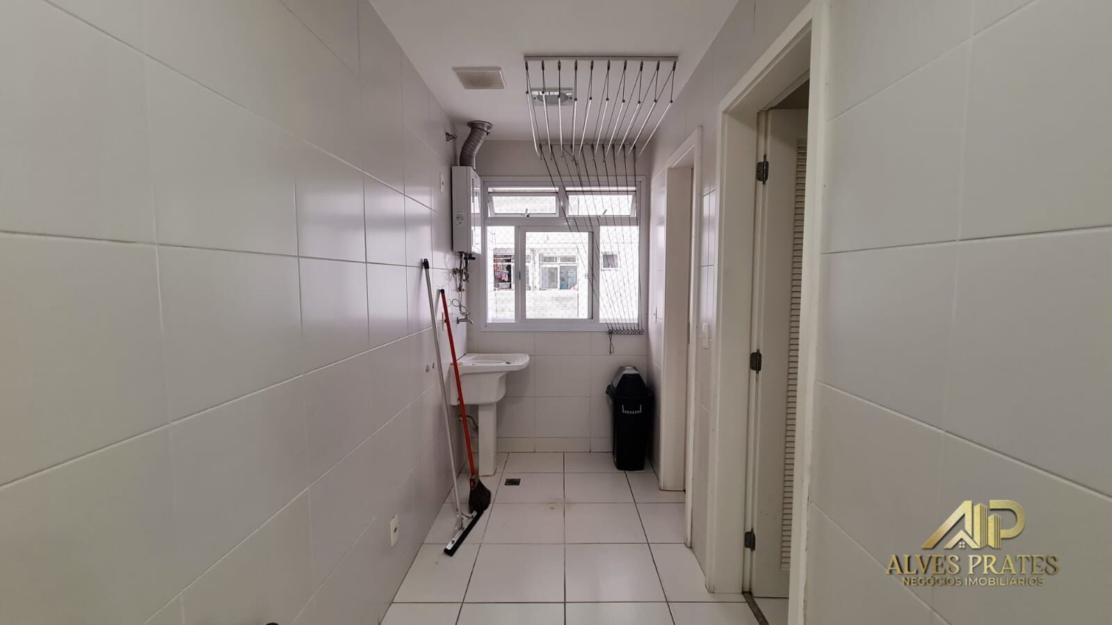 Apartamento à venda com 3 quartos, 146m² - Foto 20