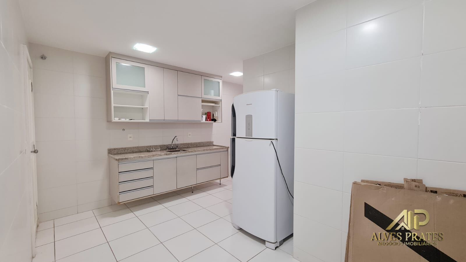 Apartamento à venda com 3 quartos, 146m² - Foto 16