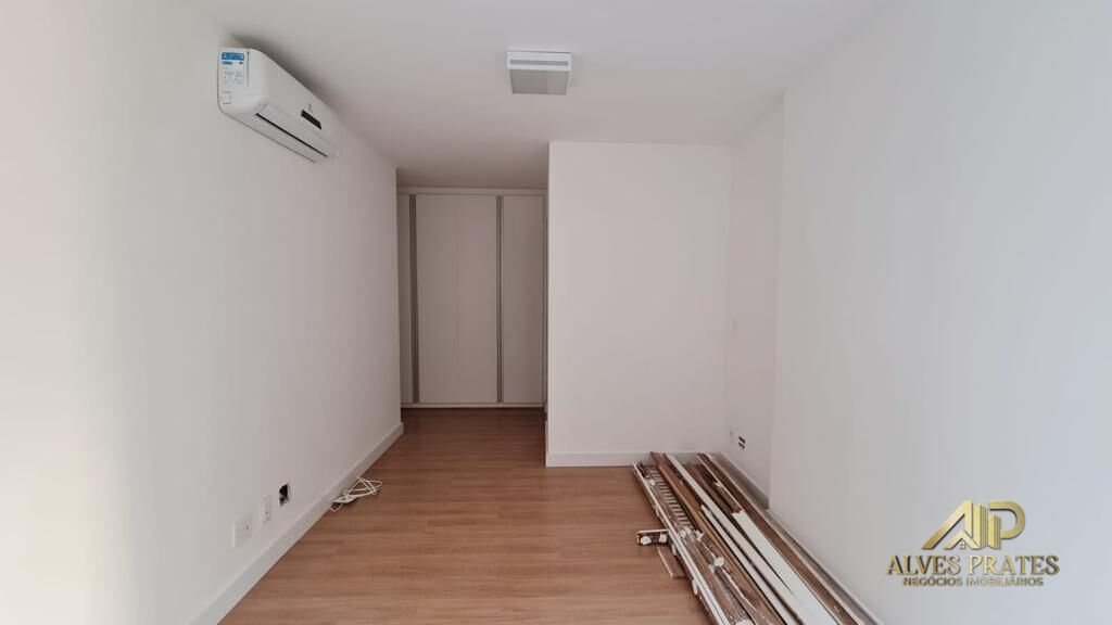 Apartamento à venda com 3 quartos, 146m² - Foto 13