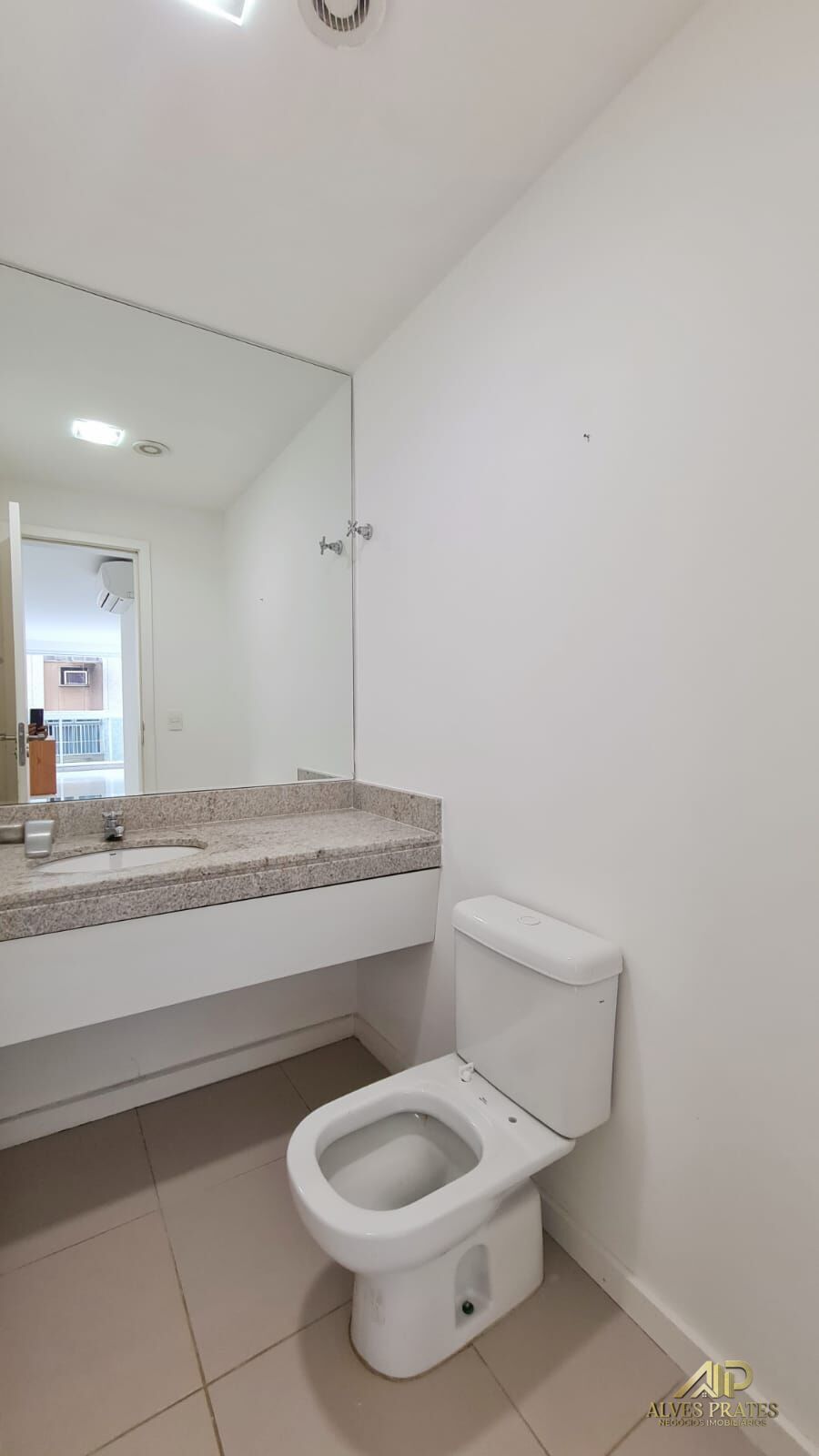 Apartamento à venda com 3 quartos, 146m² - Foto 11