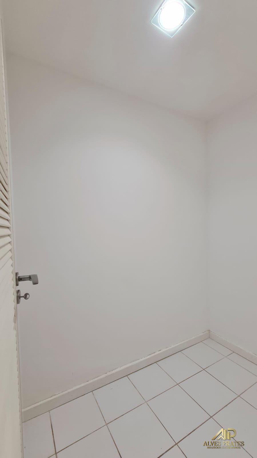 Apartamento à venda com 3 quartos, 146m² - Foto 21