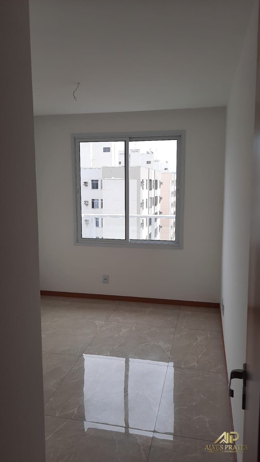 Apartamento à venda com 2 quartos, 60m² - Foto 9