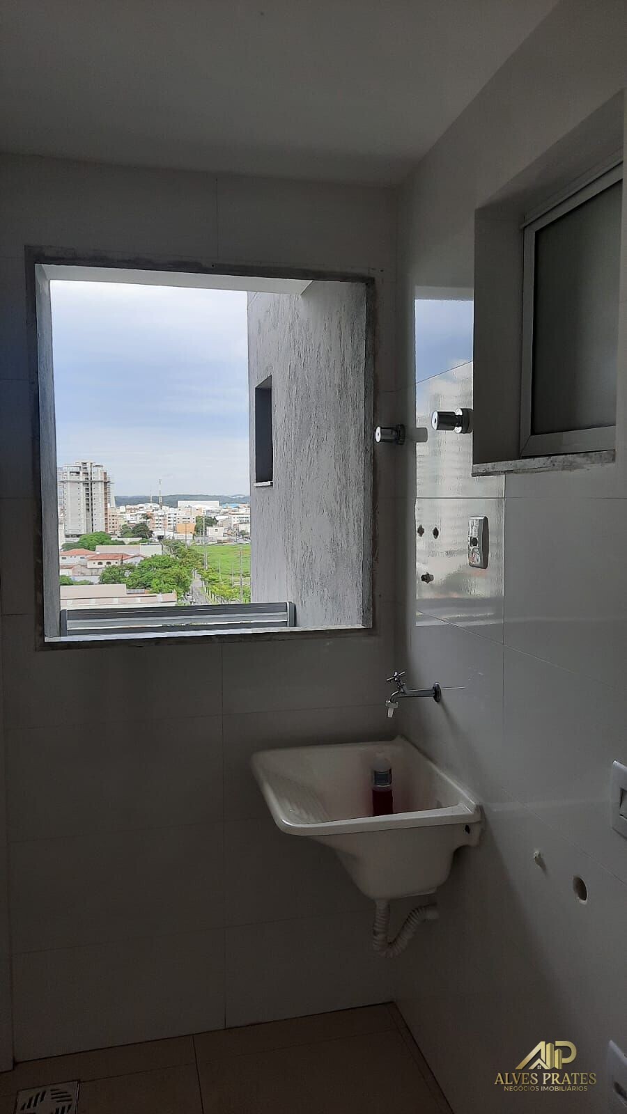 Apartamento à venda com 2 quartos, 60m² - Foto 12