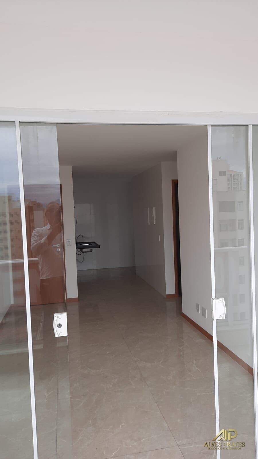 Apartamento à venda com 2 quartos, 60m² - Foto 5