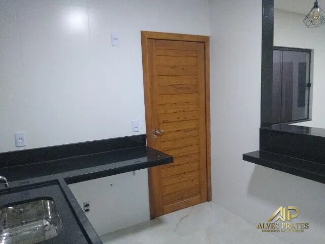 Casa à venda com 3 quartos, 83m² - Foto 13