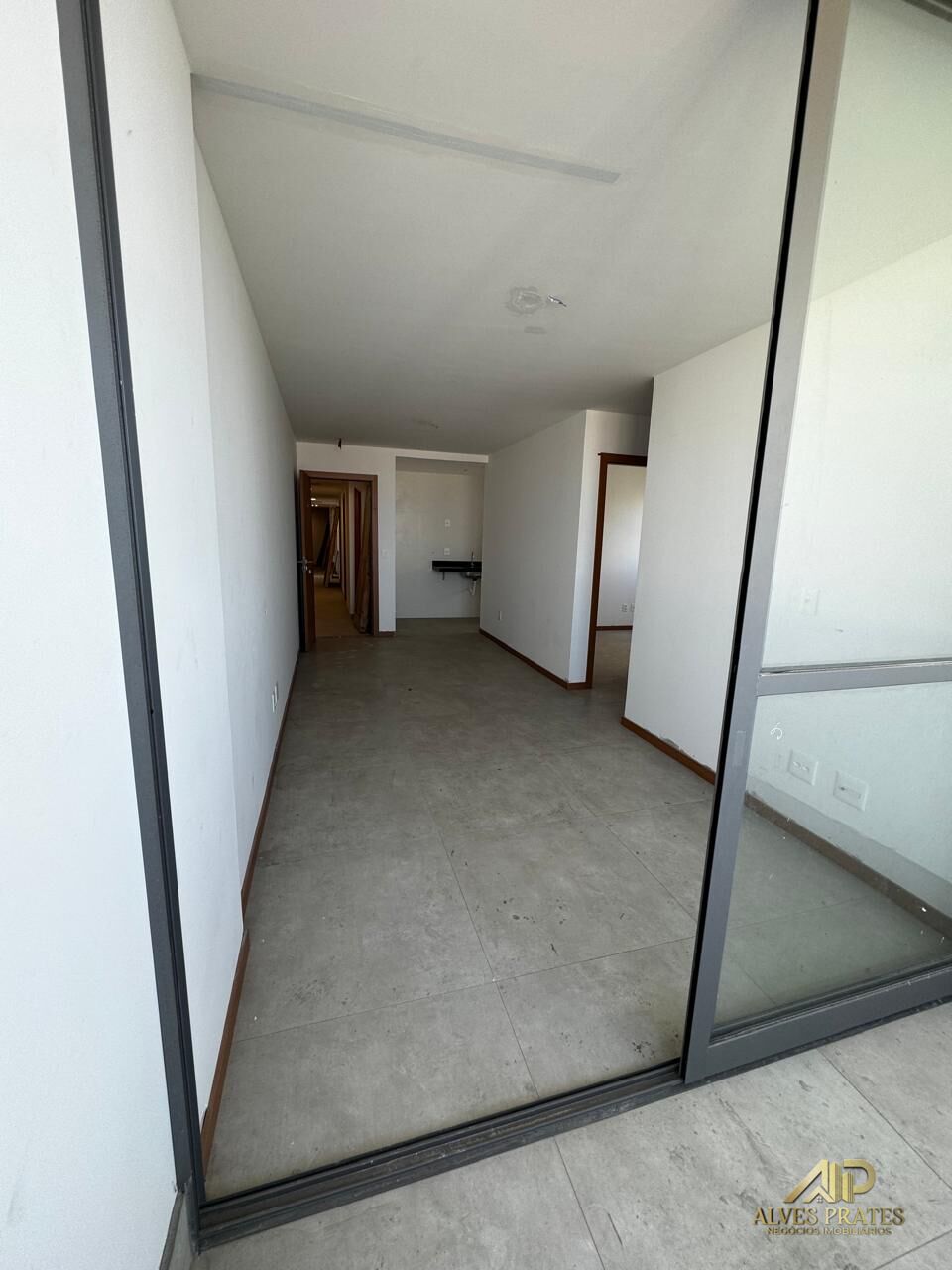 Apartamento à venda com 2 quartos, 57m² - Foto 5