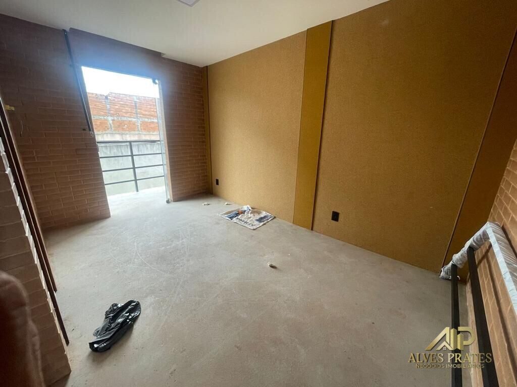 Casa à venda com 2 quartos, 95m² - Foto 18