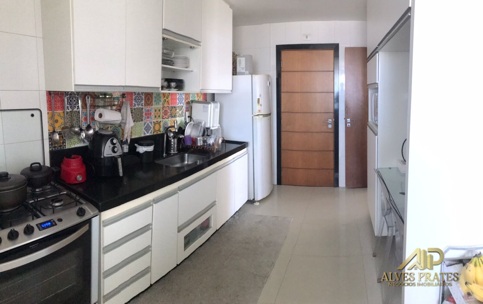 Apartamento à venda com 3 quartos, 140m² - Foto 9