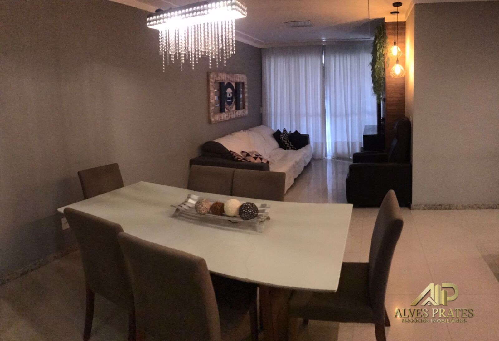 Apartamento à venda com 3 quartos, 140m² - Foto 6