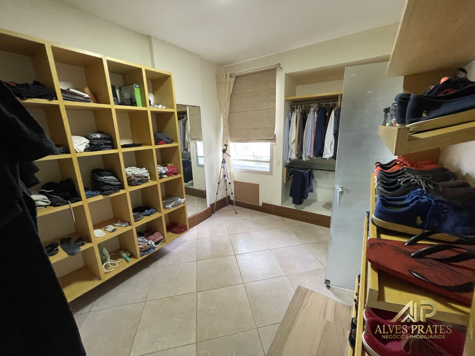 Apartamento à venda com 3 quartos, 165m² - Foto 15