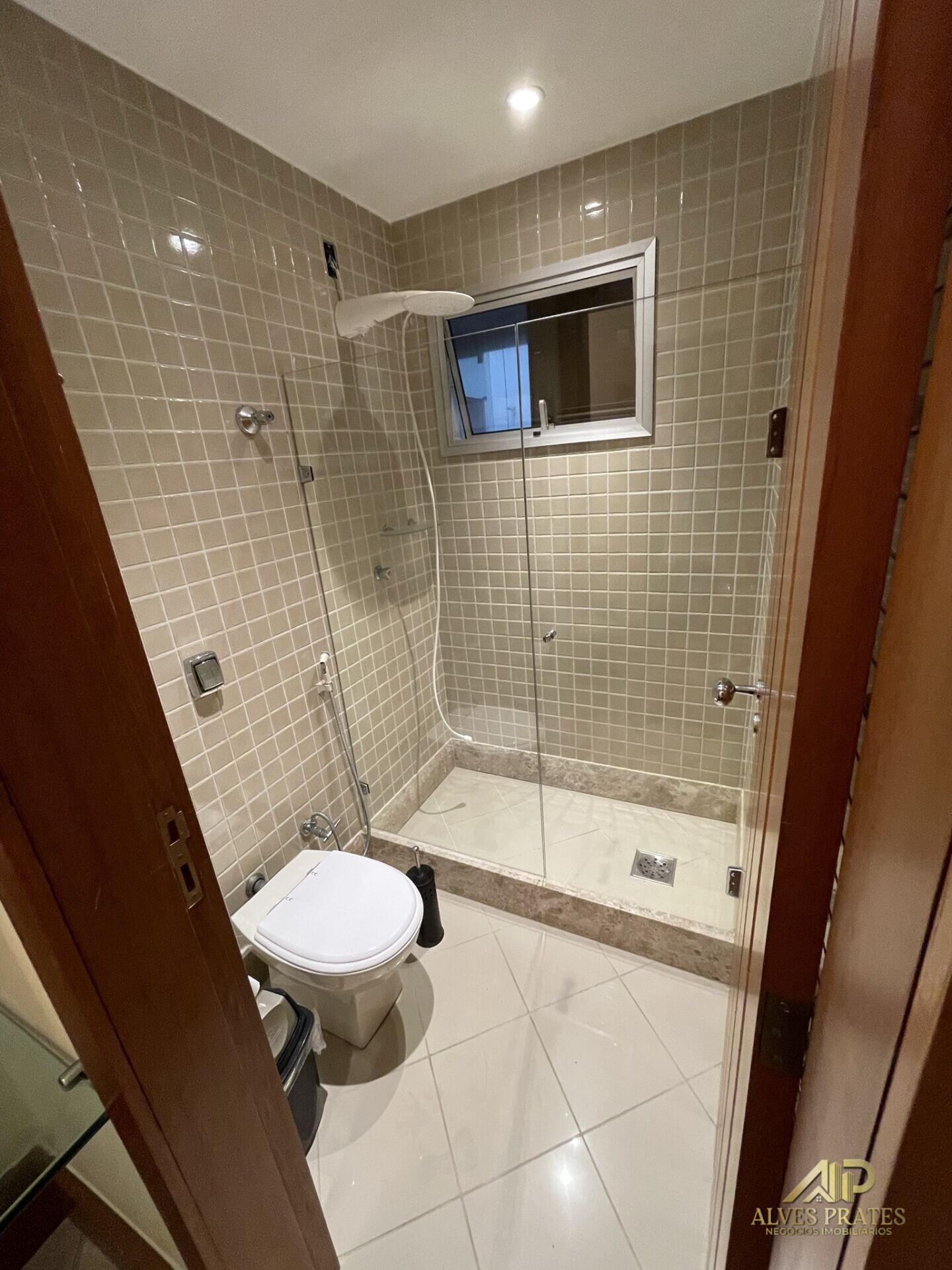 Apartamento à venda com 3 quartos, 165m² - Foto 19