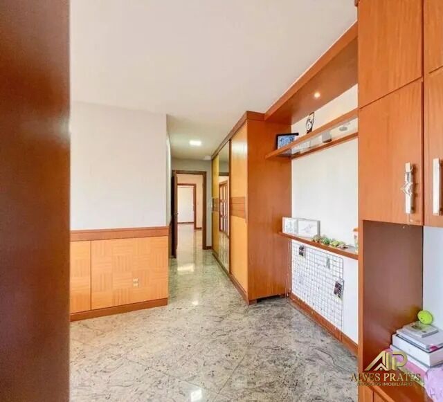 Apartamento à venda com 4 quartos, 290m² - Foto 6