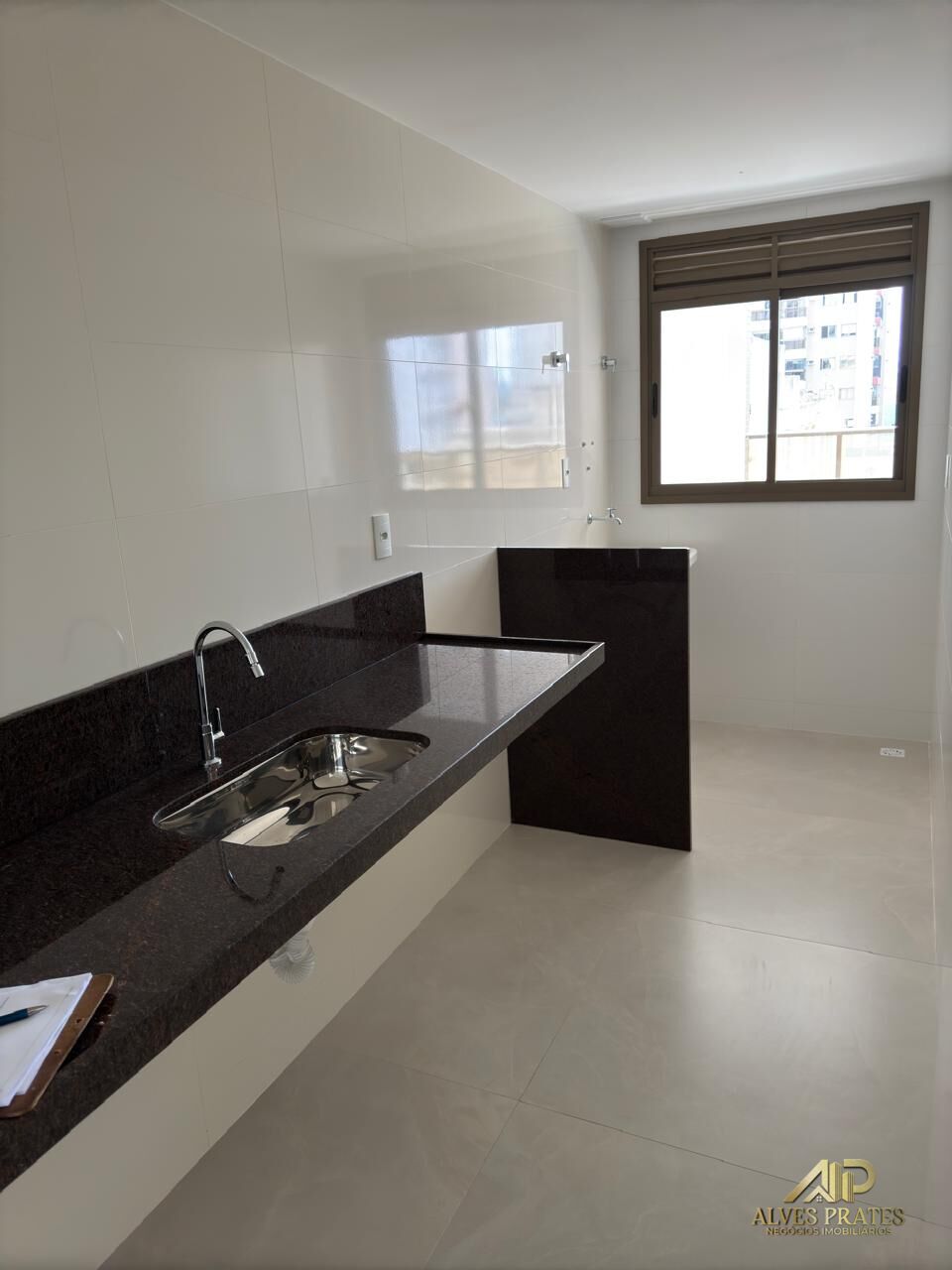 Apartamento à venda com 2 quartos, 76m² - Foto 15