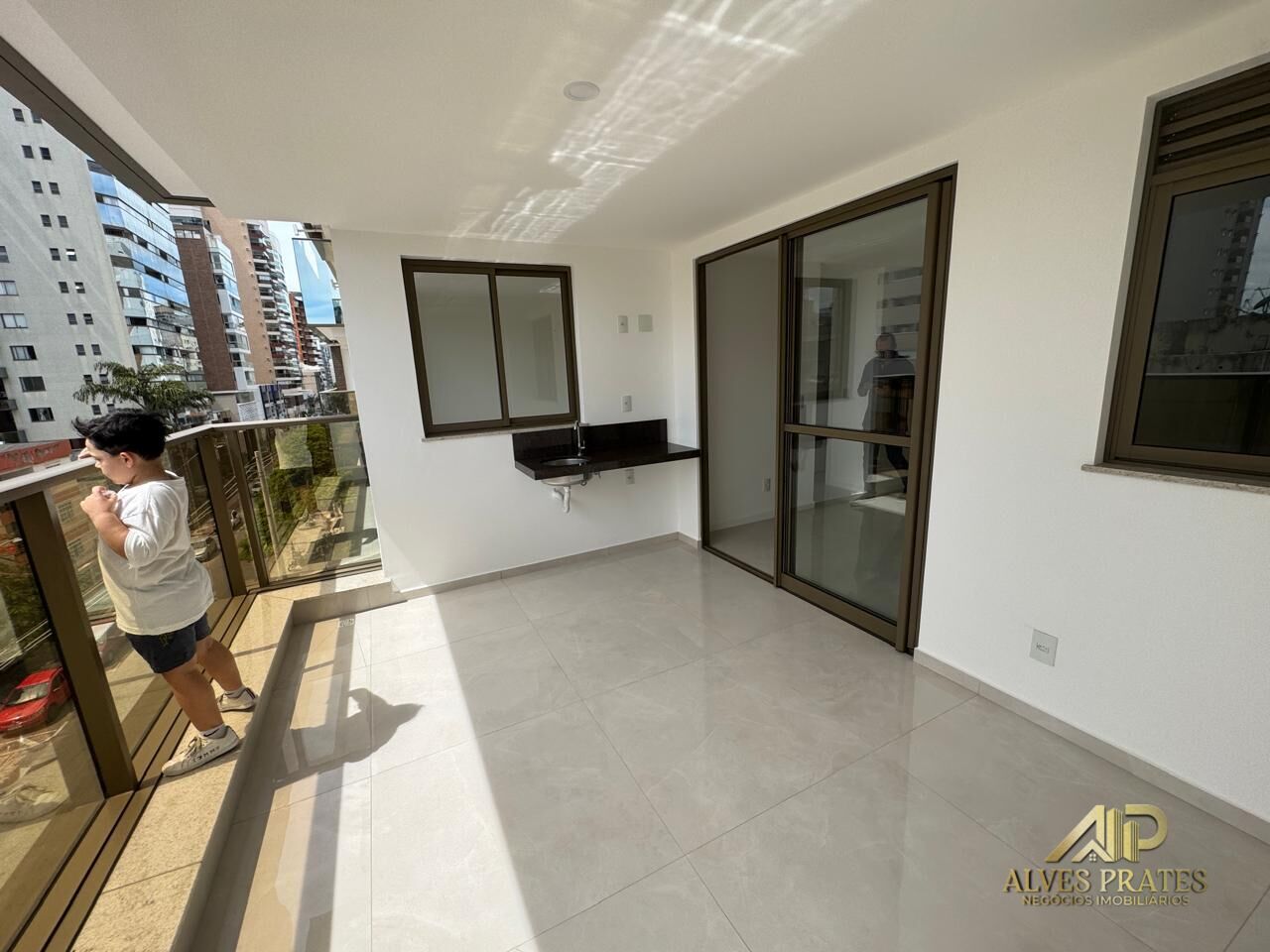 Apartamento à venda com 2 quartos, 76m² - Foto 6