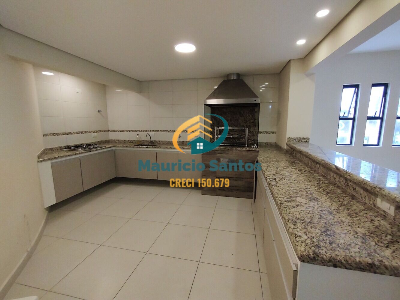 Apartamento à venda com 2 quartos, 80m² - Foto 37