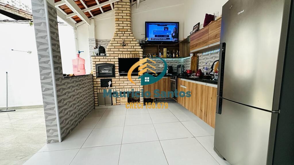 Casa à venda com 3 quartos, 117m² - Foto 2