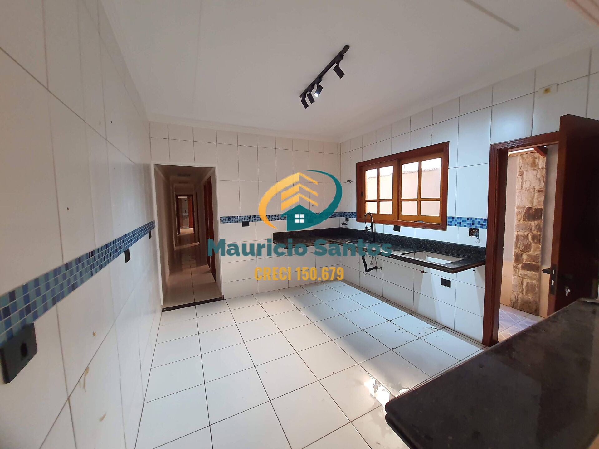 Casa à venda com 3 quartos, 123m² - Foto 19