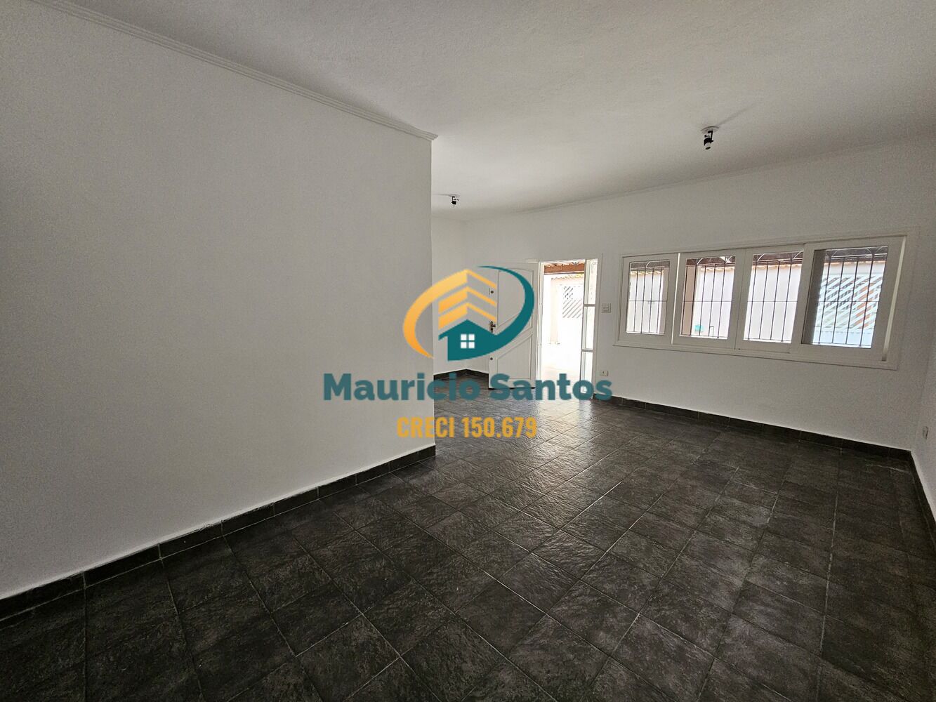 Casa à venda com 2 quartos, 185m² - Foto 11