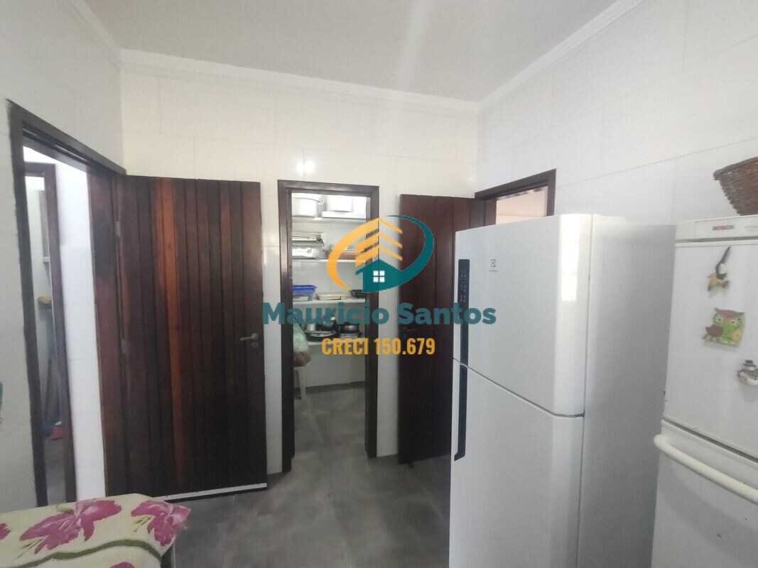 Casa à venda com 4 quartos, 200m² - Foto 33