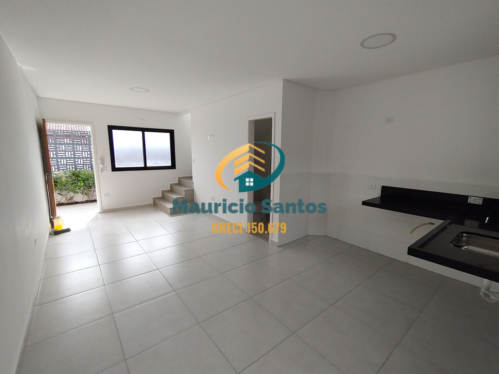 Sobrado à venda com 2 quartos, 73m² - Foto 4