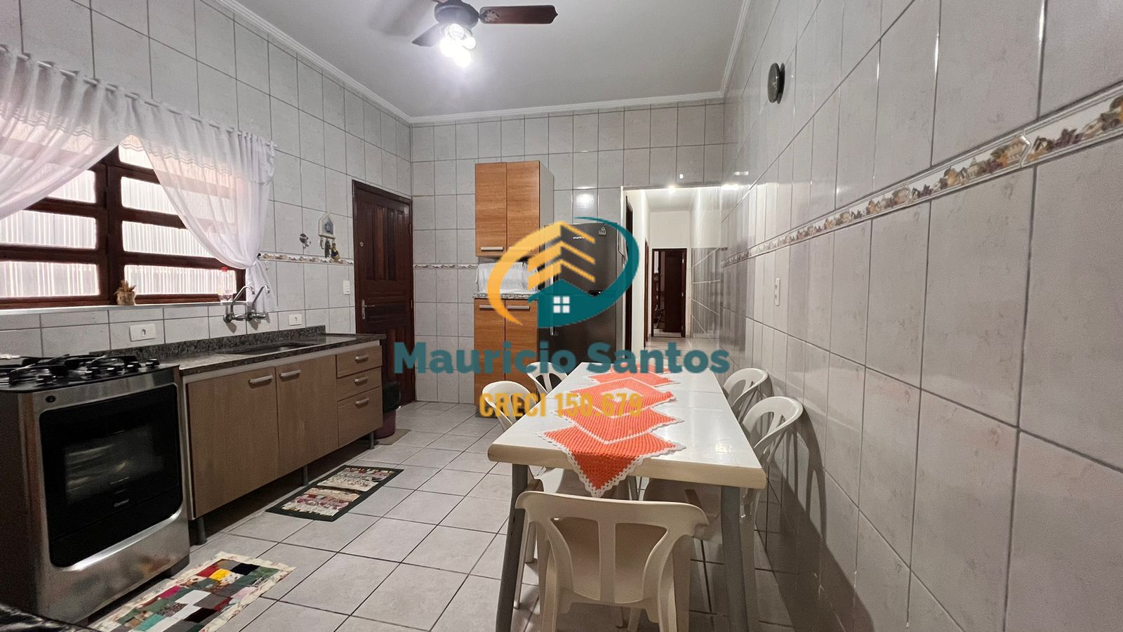 Casa à venda com 3 quartos, 212m² - Foto 11