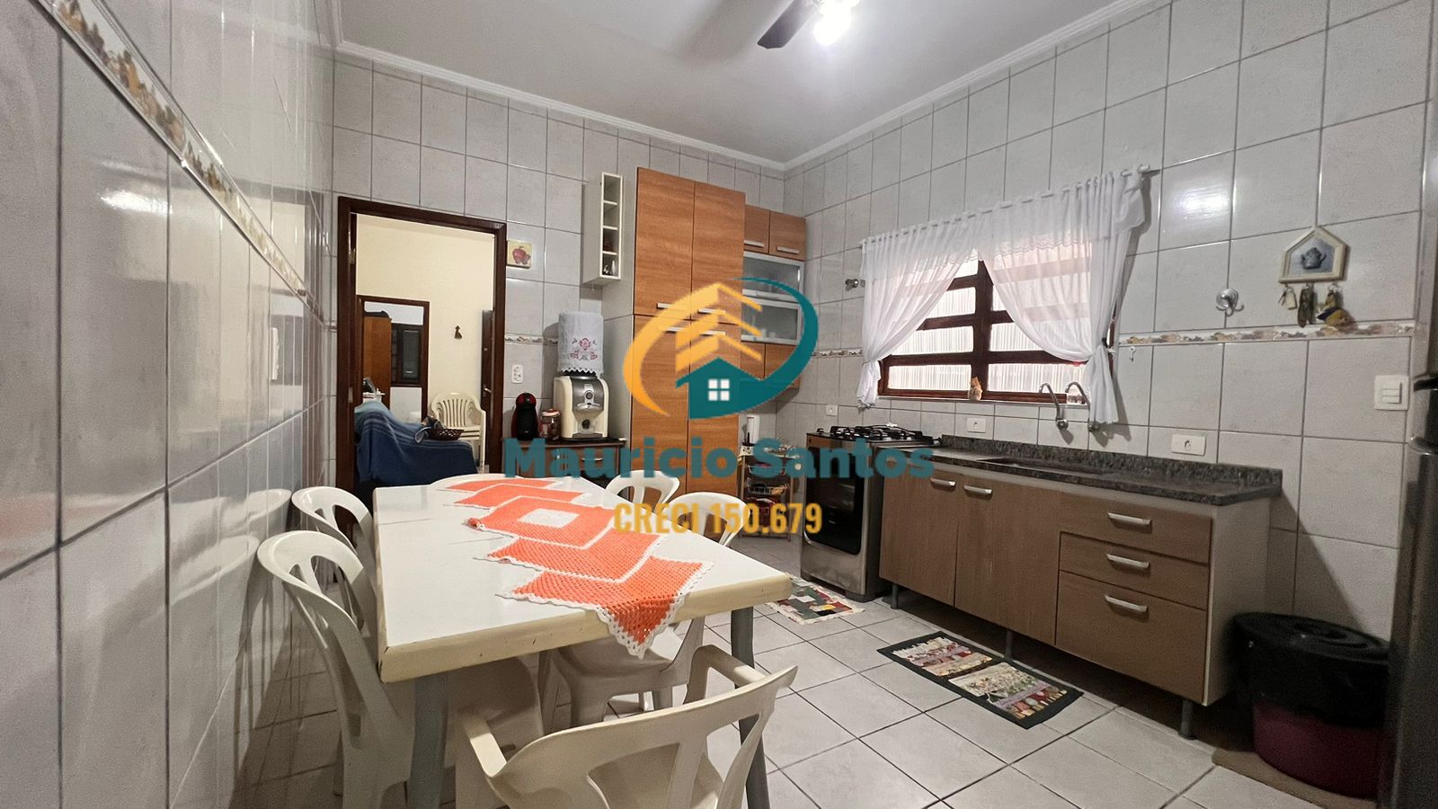 Casa à venda com 3 quartos, 212m² - Foto 9