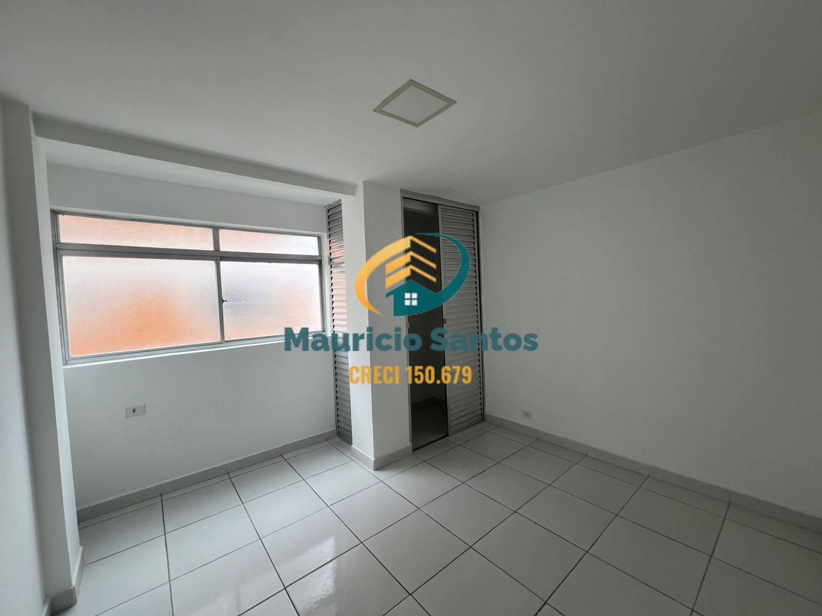 Apartamento à venda com 1 quarto, 42m² - Foto 11