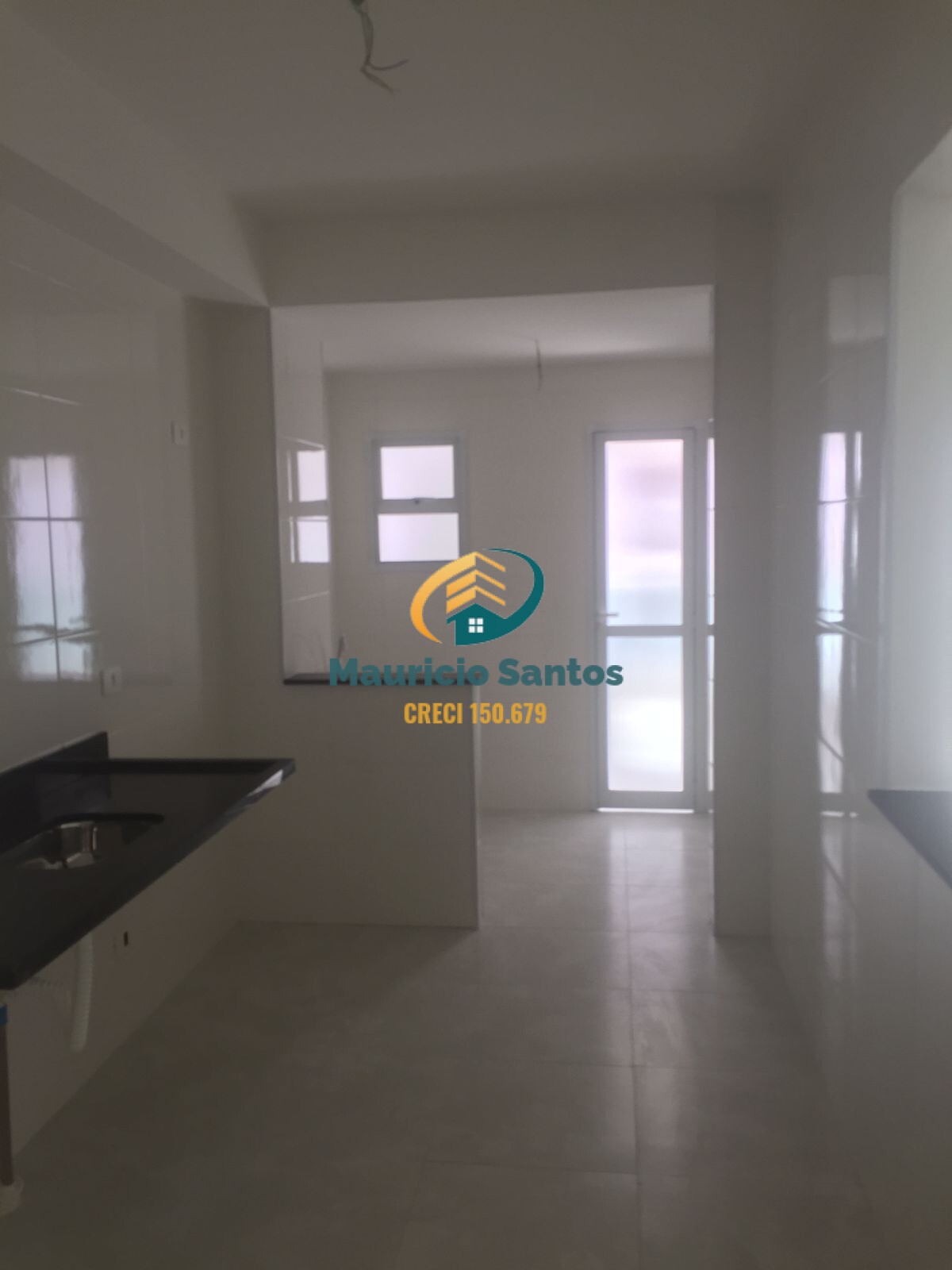 Apartamento à venda com 2 quartos, 78m² - Foto 3