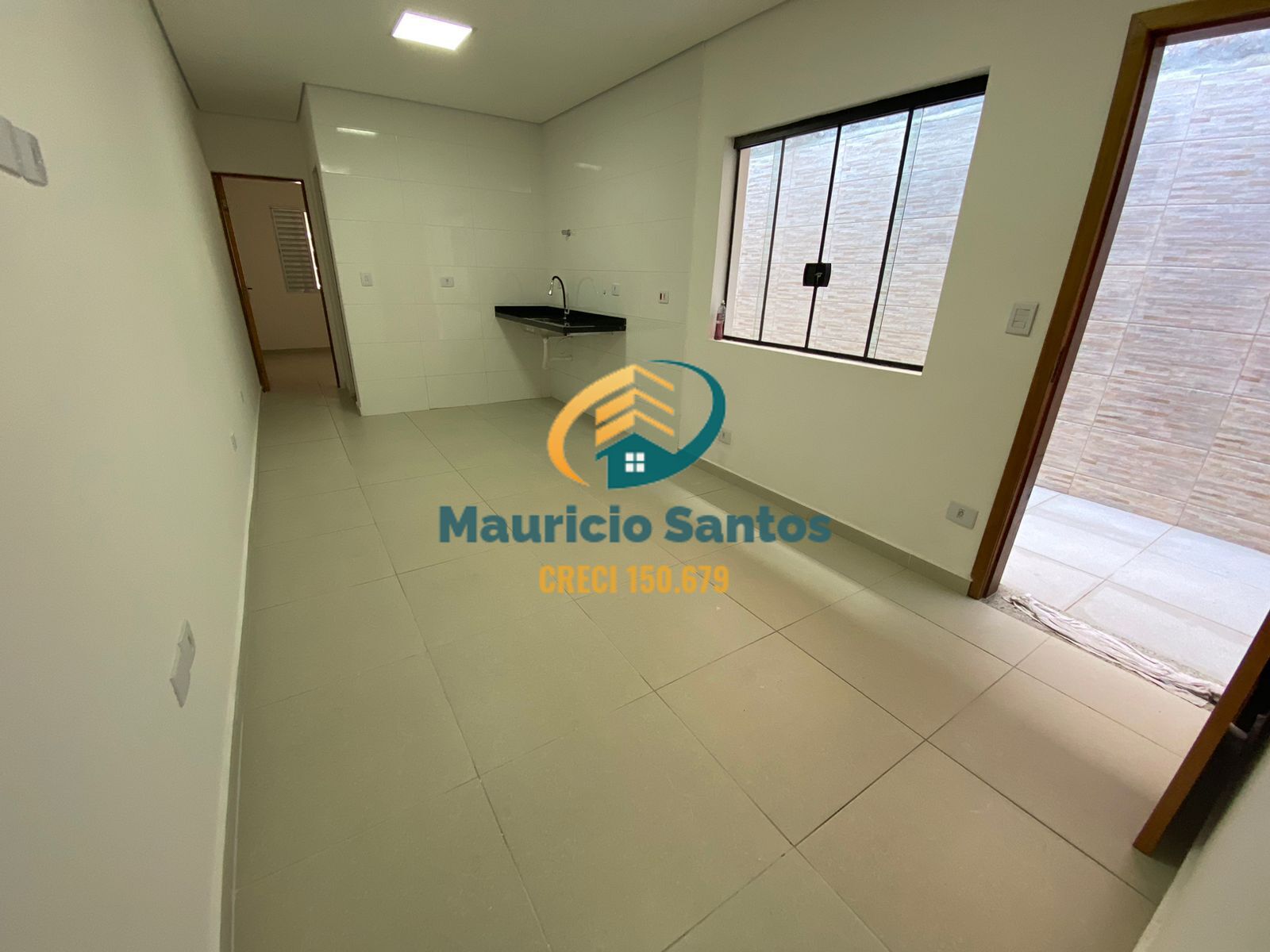 Casa à venda com 2 quartos, 89m² - Foto 4