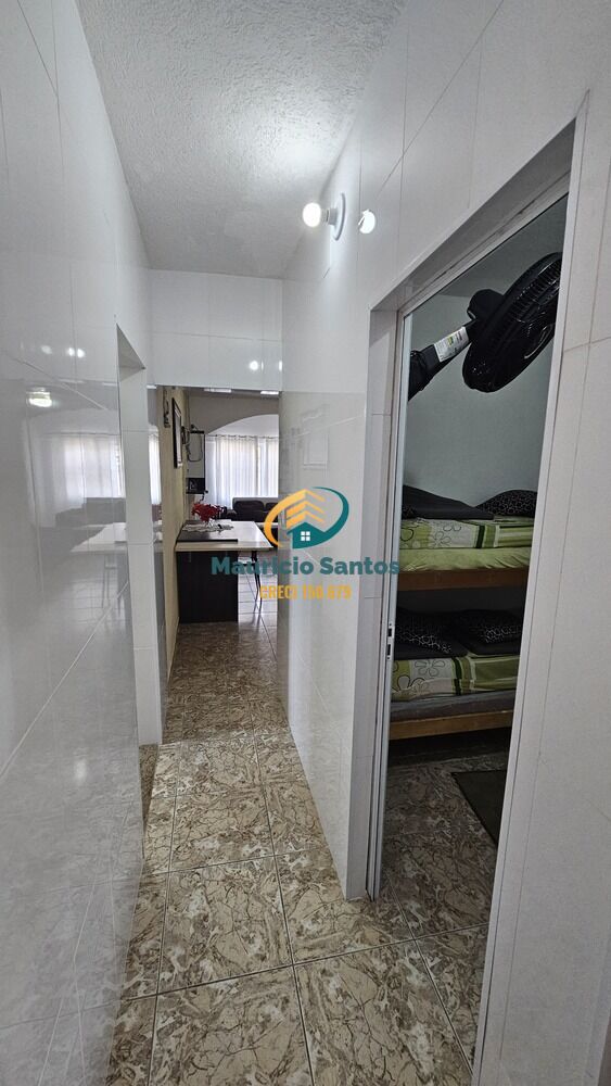 Casa à venda com 4 quartos, 100m² - Foto 17