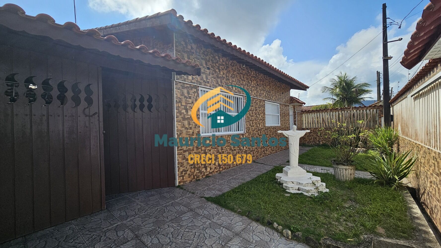 Casa à venda com 4 quartos, 100m² - Foto 2