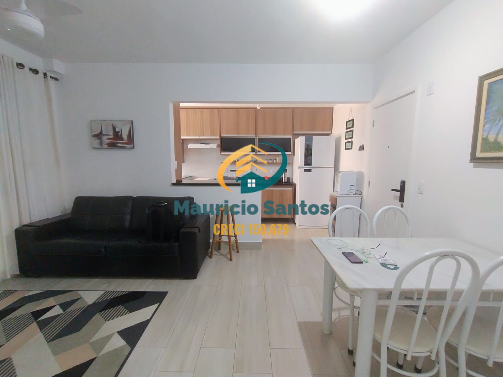 Apartamento à venda com 2 quartos, 68m² - Foto 4