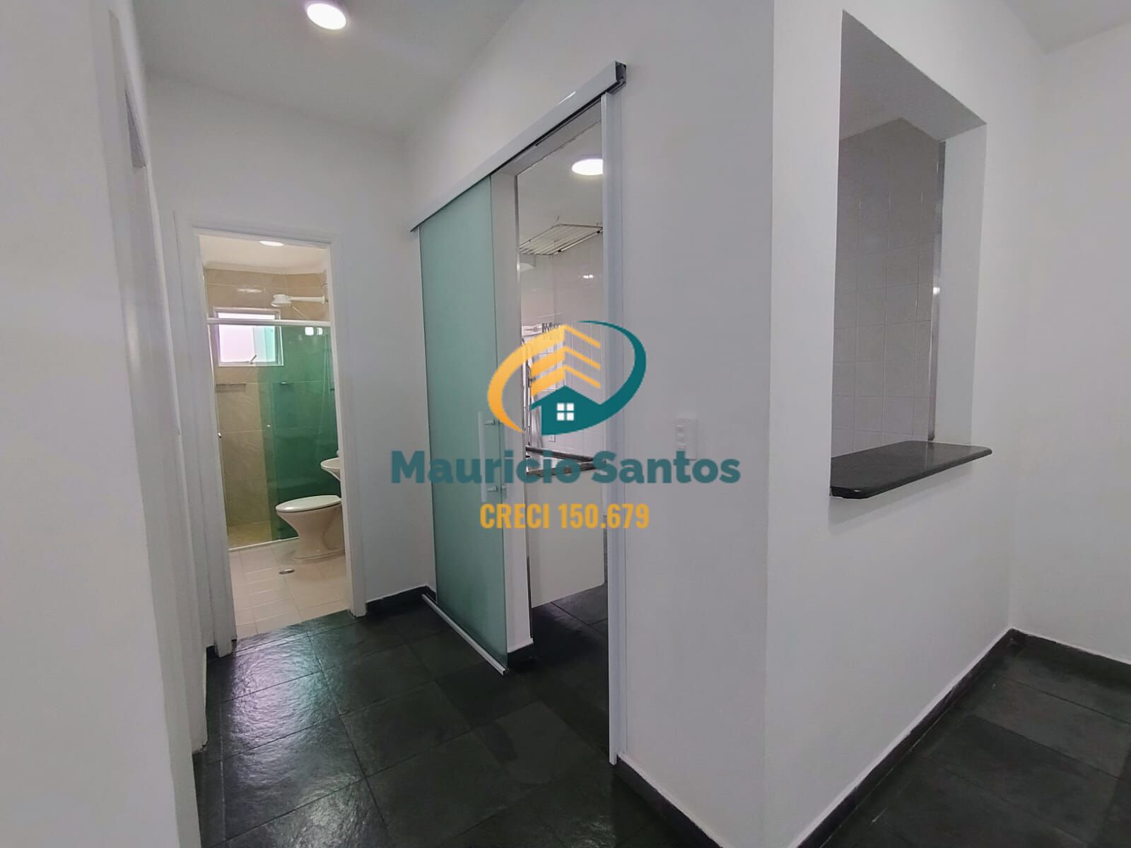 Apartamento à venda com 1 quarto, 70m² - Foto 4