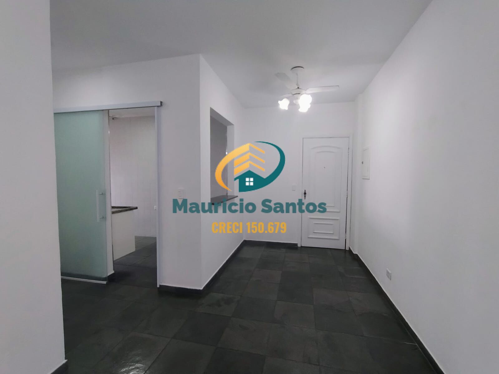 Apartamento à venda com 1 quarto, 70m² - Foto 2