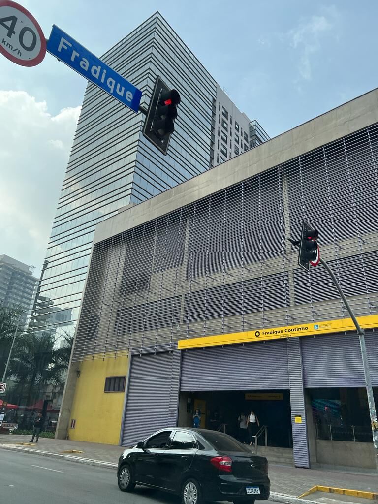 Apartamento à venda com 3 quartos, 145m² - Foto 70