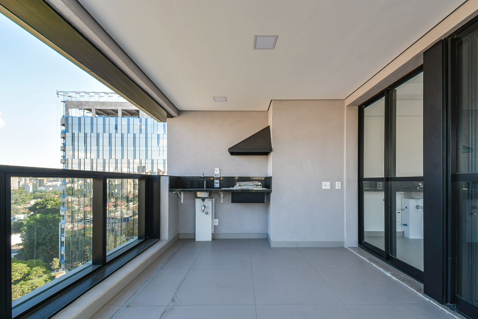 Apartamento à venda com 3 quartos, 145m² - Foto 83