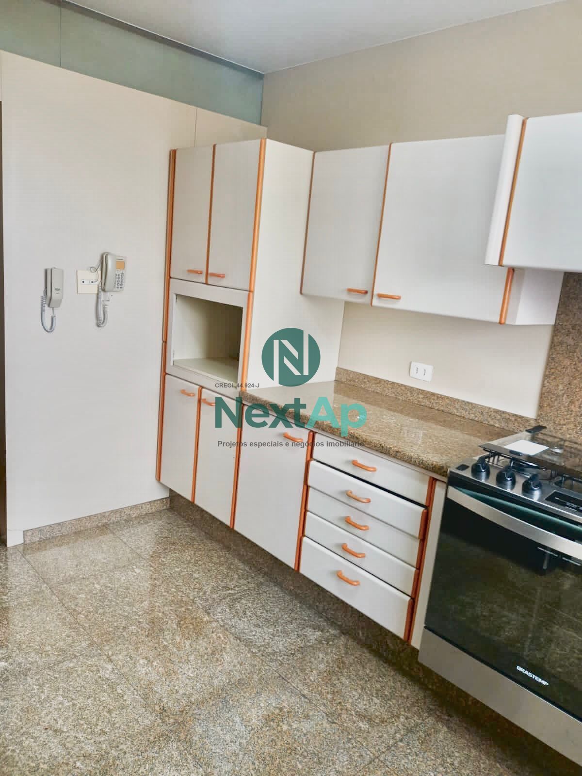 Apartamento à venda com 3 quartos, 170m² - Foto 10