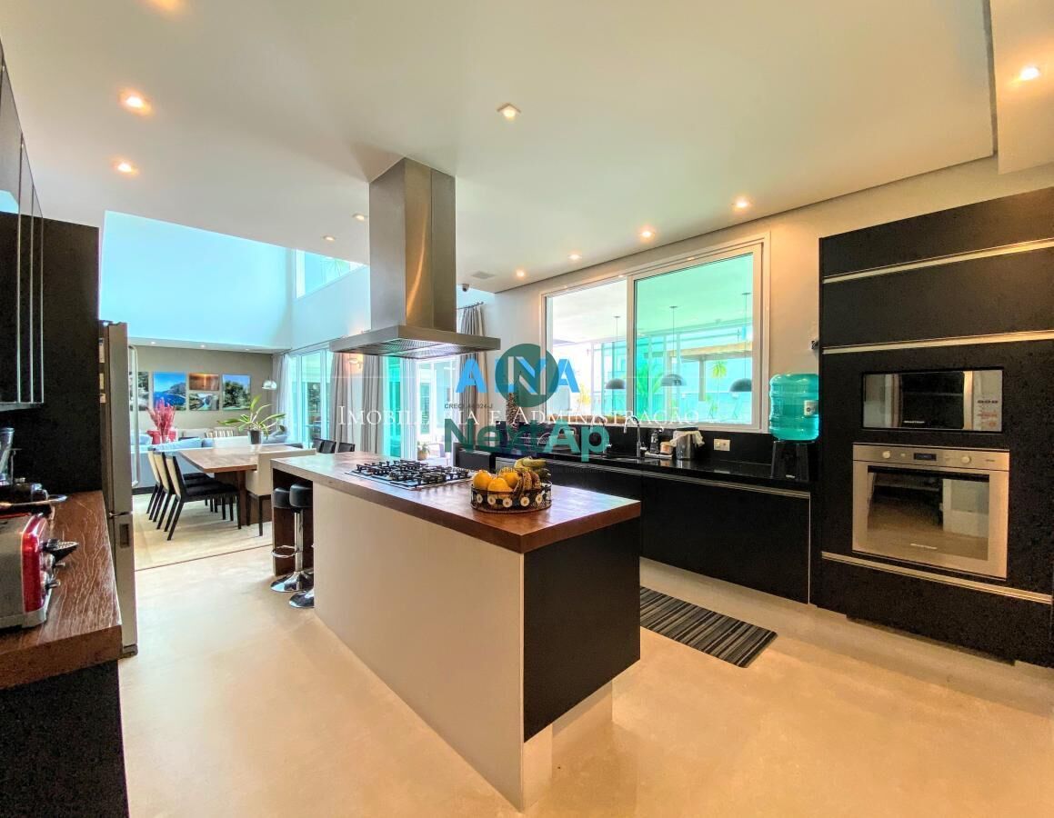 Casa à venda com 4 quartos, 680m² - Foto 5