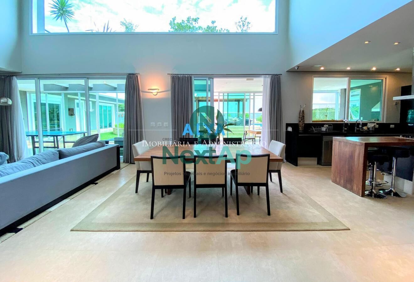 Casa à venda com 4 quartos, 680m² - Foto 2
