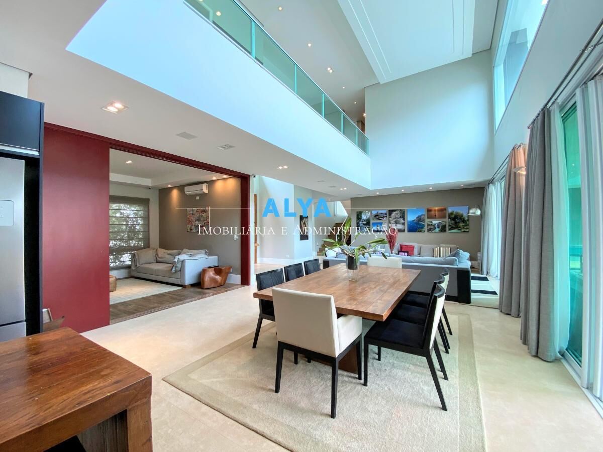 Casa, 4 quartos, 680 m² - Foto 1