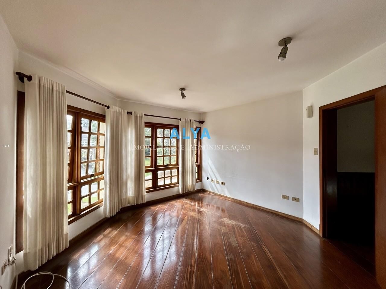 Casa, 4 quartos, 420 m² - Foto 33