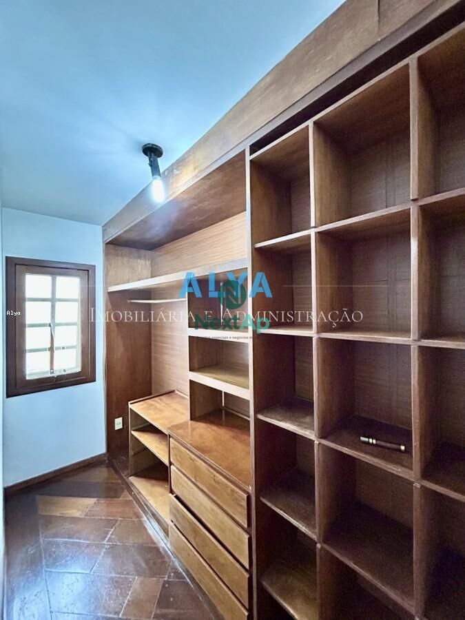 Casa à venda com 4 quartos, 420m² - Foto 30