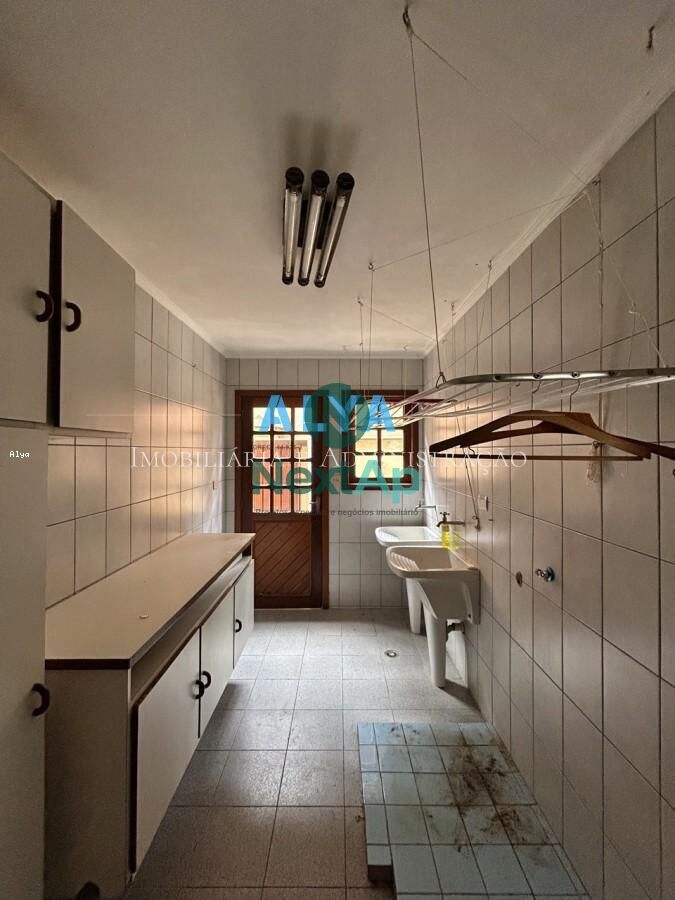 Casa à venda com 4 quartos, 420m² - Foto 23