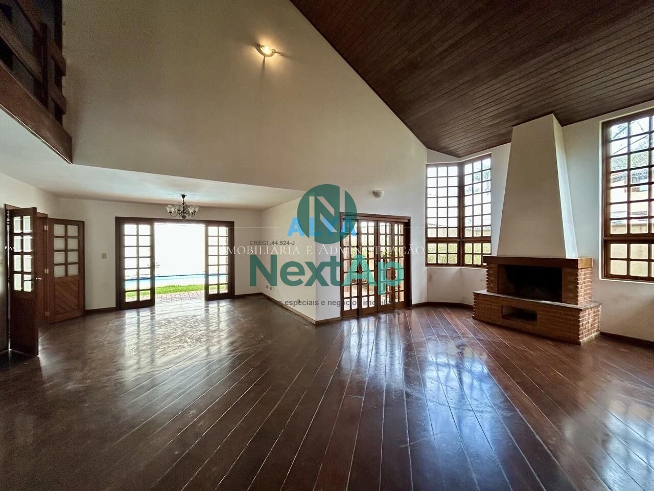 Casa à venda com 4 quartos, 420m² - Foto 10