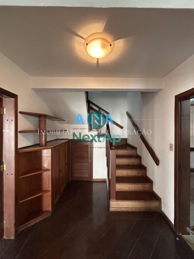 Casa à venda com 4 quartos, 420m² - Foto 21