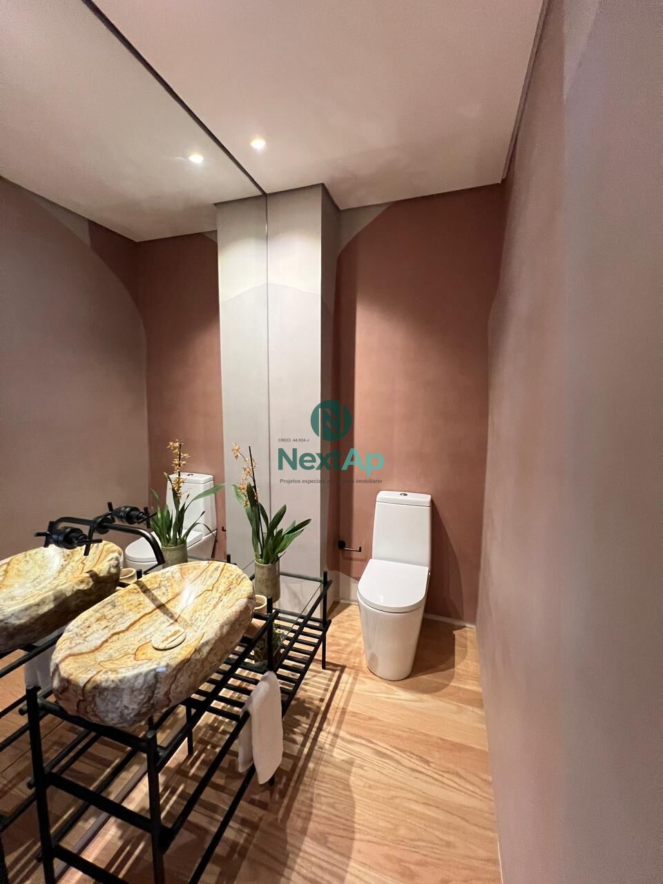 Apartamento à venda com 3 quartos, 201m² - Foto 25