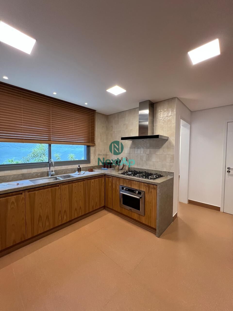 Apartamento à venda com 3 quartos, 201m² - Foto 10