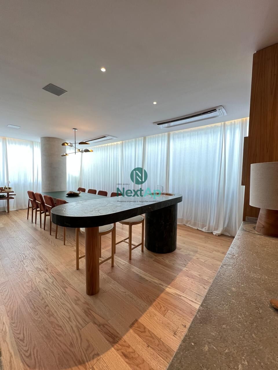 Apartamento à venda com 3 quartos, 201m² - Foto 8